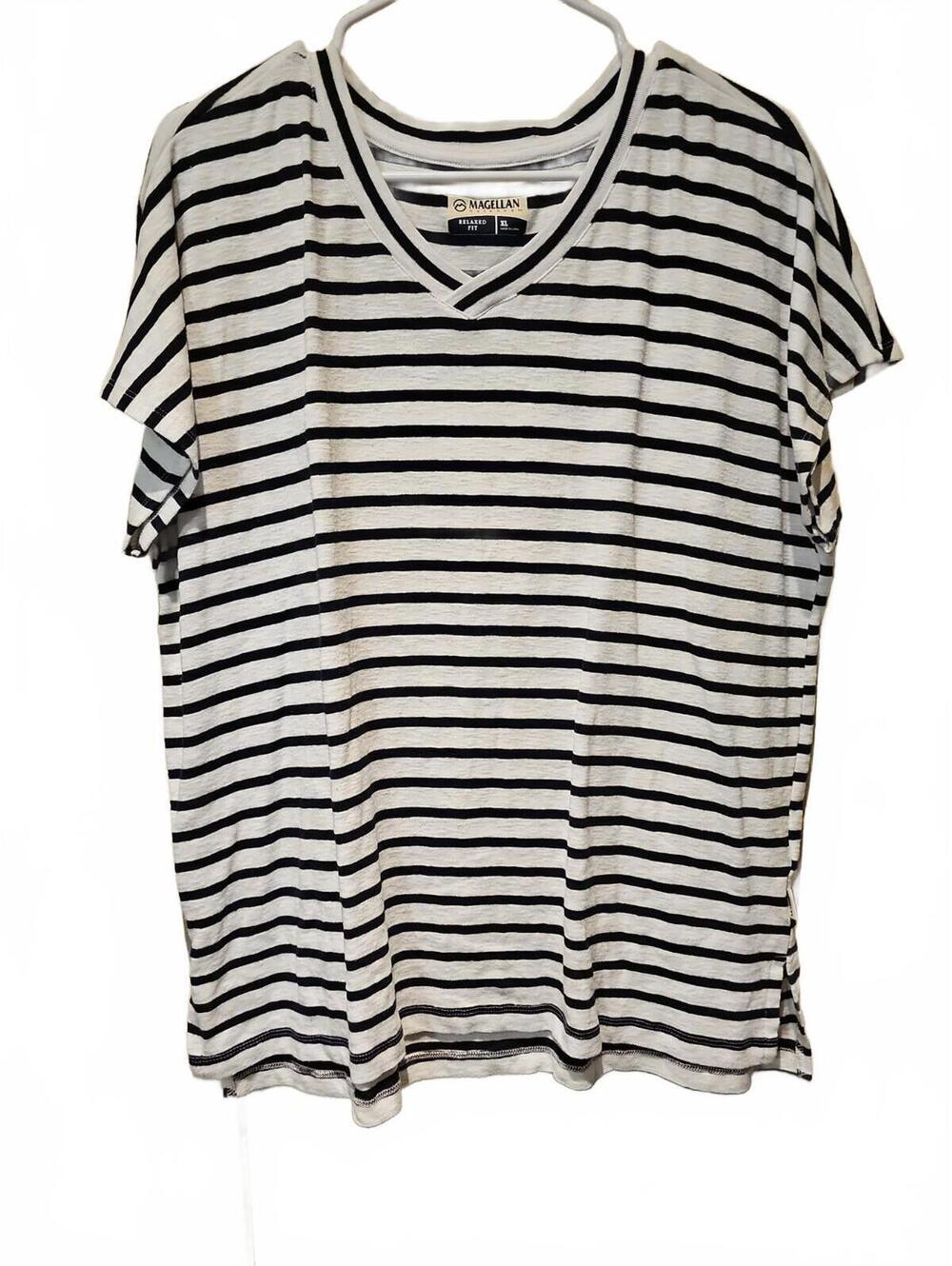 Magellan Outdoors Womens XL Relaxed Fit Striped V Neck T Shirt Navy White
